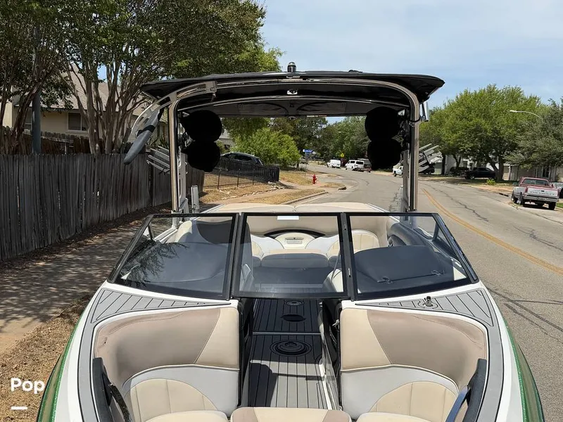 Slide: The Image of Malibu 23 LSV Wakesetter 2013 - 16685762