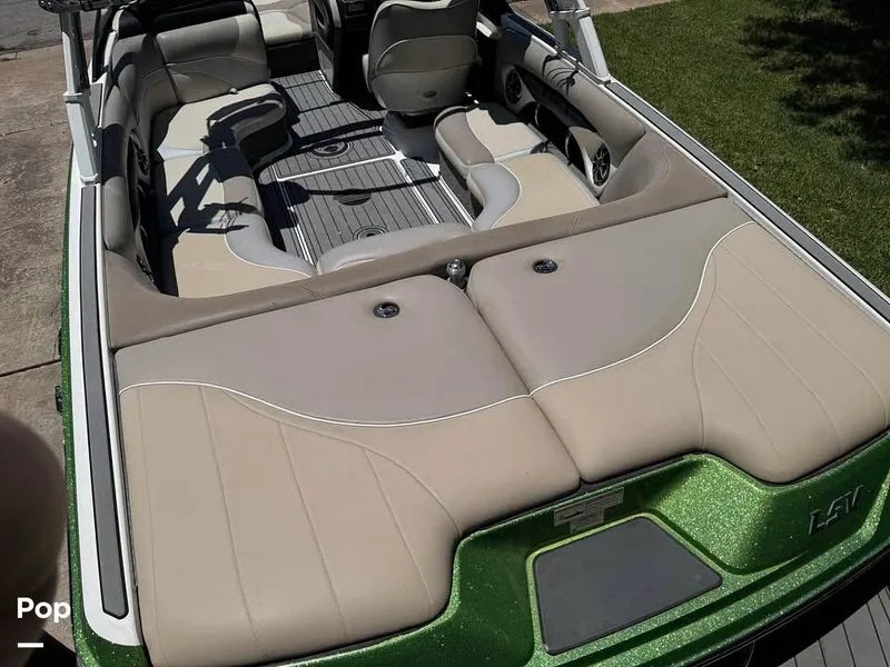 Slide: The Image of Malibu 23 LSV Wakesetter 2013 - 16652366