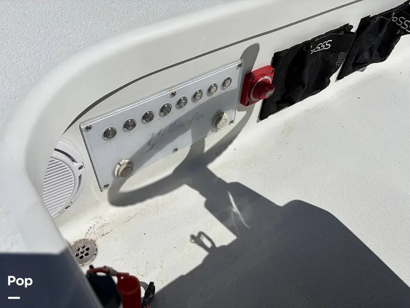 Slide: The Image of Yellowfin 17 Skiff 2008 - 16675517
