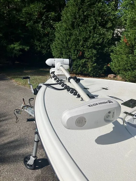 Slide: The Image of Yellowfin 17 Skiff 2008 - 16636128