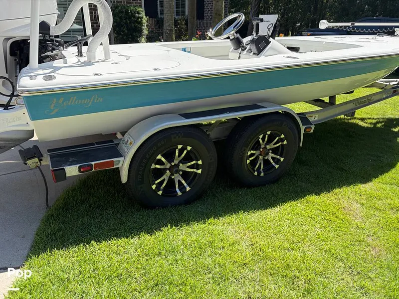 Slide: The Image of Yellowfin 17 Skiff 2008 - 16675504