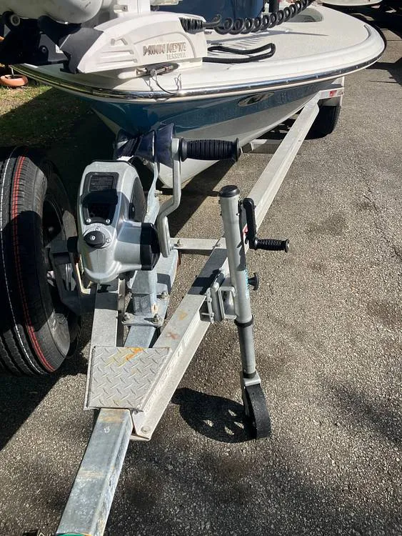 Slide: The Image of Yellowfin 17 Skiff 2008 - 16636134
