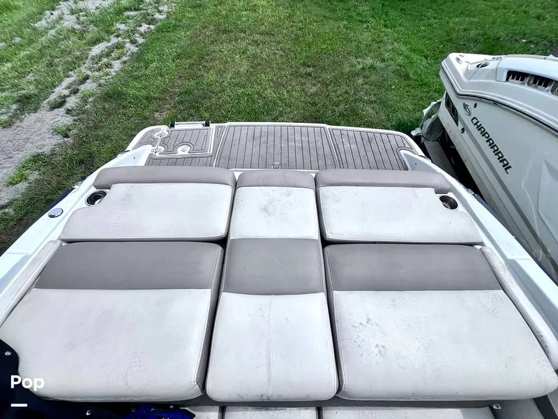 Slide: The Image of Crownline Boats 220 SS 2022 - 16643368