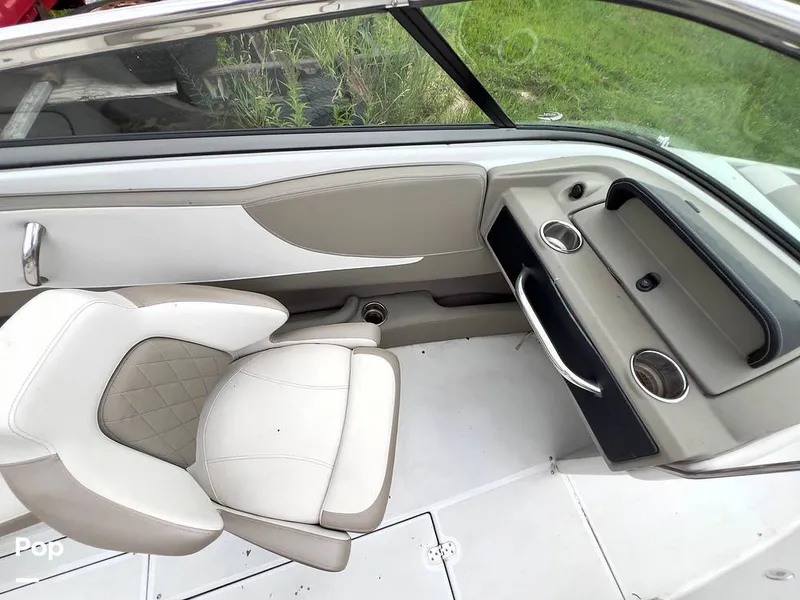 Slide: The Image of Crownline Boats 240 SS 2022 - 16643103