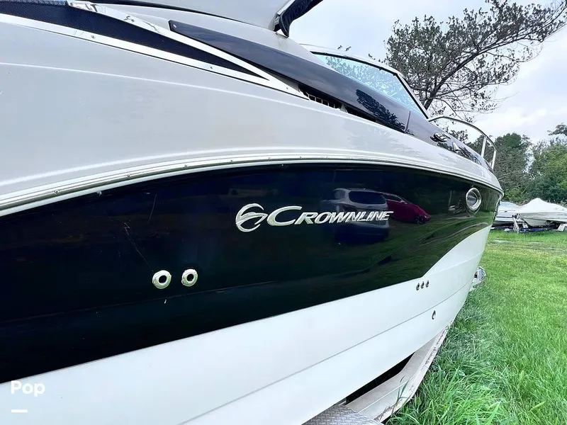 Slide: The Image of Crownline Boats 264 CR 2022 - 16643679