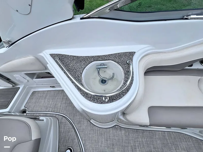 Slide: The Image of Crownline Boats 264 CR 2022 - 16643697