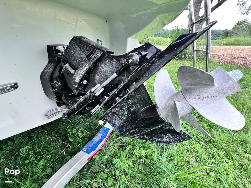 Slide: The Image of Crownline Boats 264 CR 2022 - 16643732