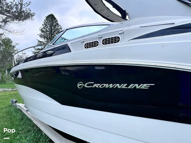 Slide: The Image of Crownline Boats 264 CR 2022 - 16643678