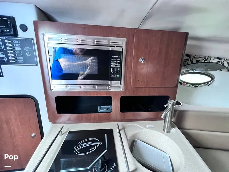 Slide: The Image of Crownline Boats 264 CR 2022 - 16643705