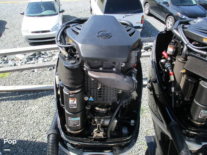 Slide: The Image of Hydra-Sports 3300 Vector Sport Fisherman 1989 - 16683892