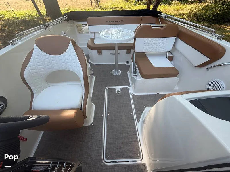 Slide: The Image of Bayliner VR6 2021 - 16668142