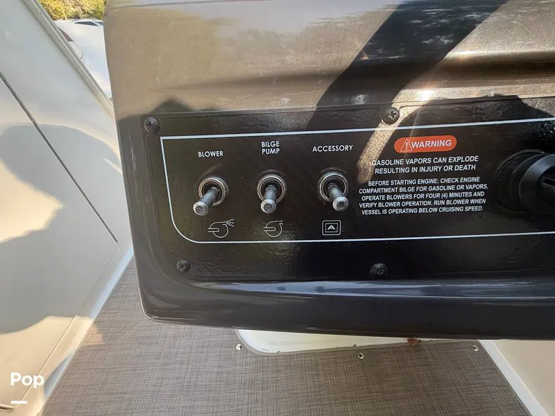 Slide: The Image of Bayliner VR6 2021 - 16668161