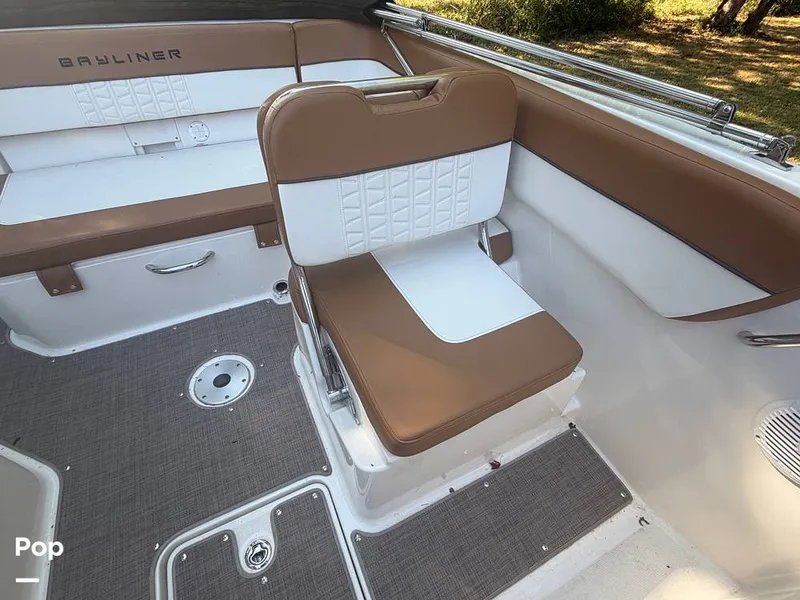 Slide: The Image of Bayliner VR6 2021 - 16668157
