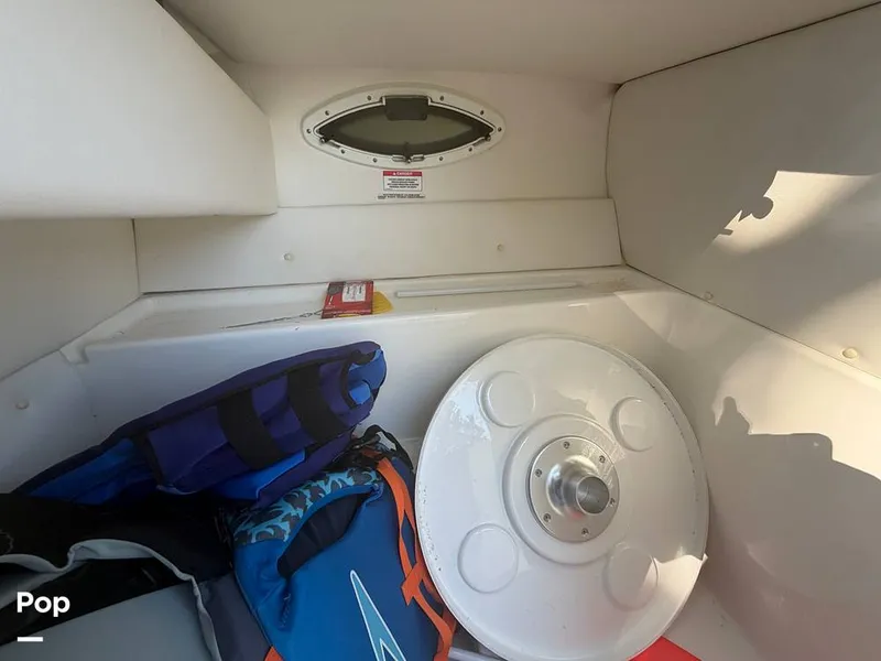 Slide: The Image of Bayliner VR6 2021 - 16668144