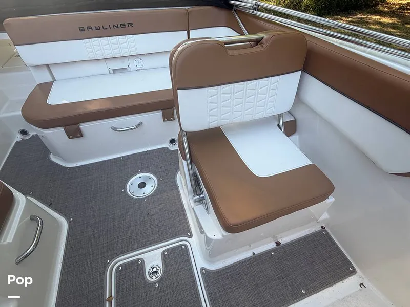 Slide: The Image of Bayliner VR6 2021 - 16668156