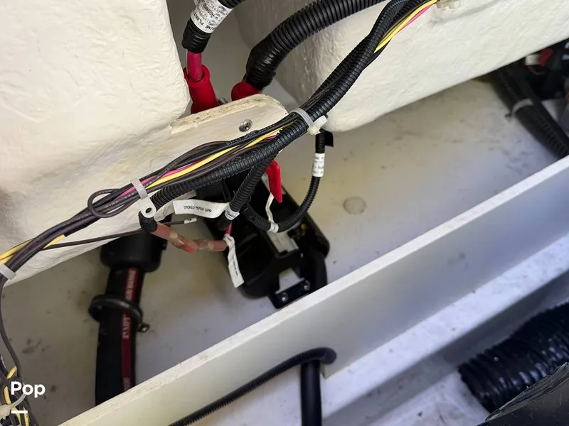 Slide: The Image of Bayliner VR6 2021 - 16667945