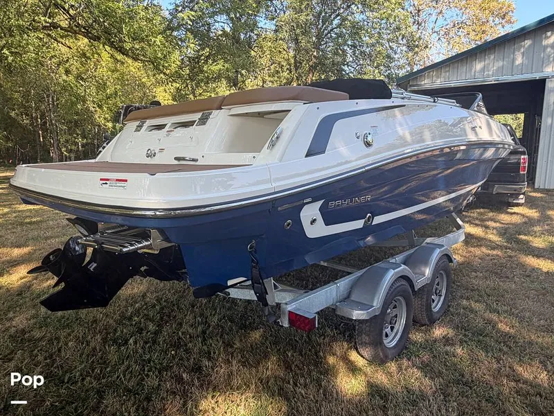 Slide: The Image of Bayliner VR6 2021 - 16668193