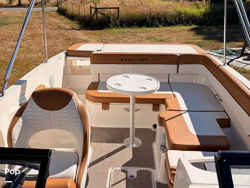 Slide: The Image of Bayliner VR6 2021 - 16648994