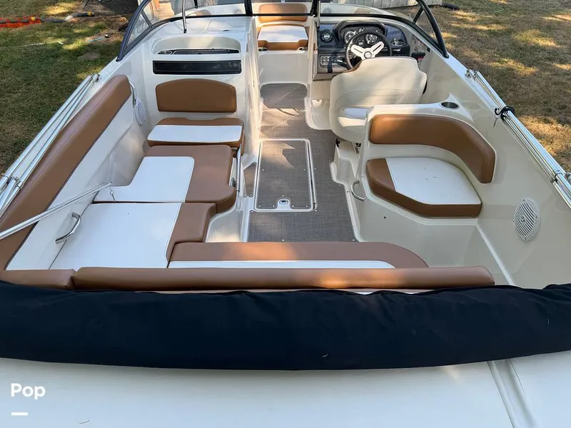Slide: The Image of Bayliner VR6 2021 - 16668172