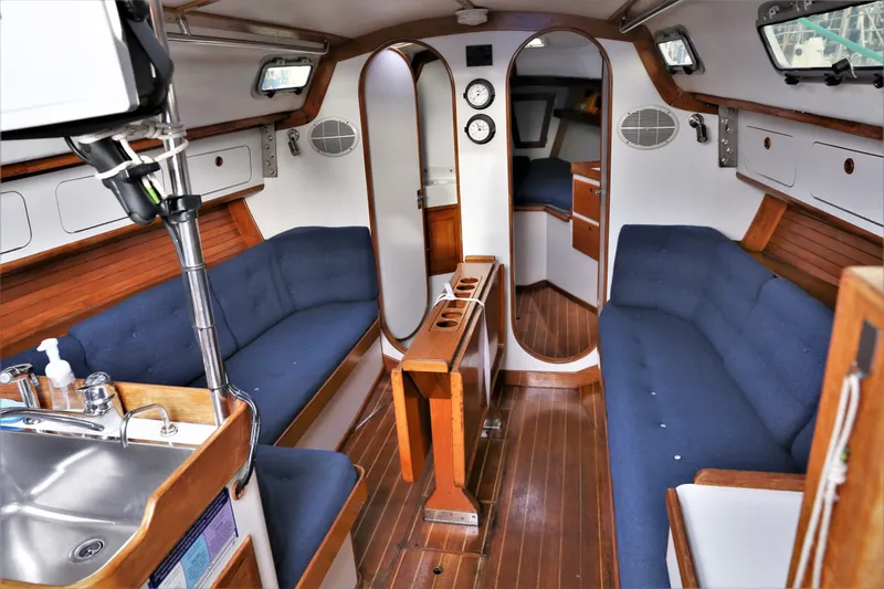 Slide: The Image of J Boats J/35C 1990 - 13