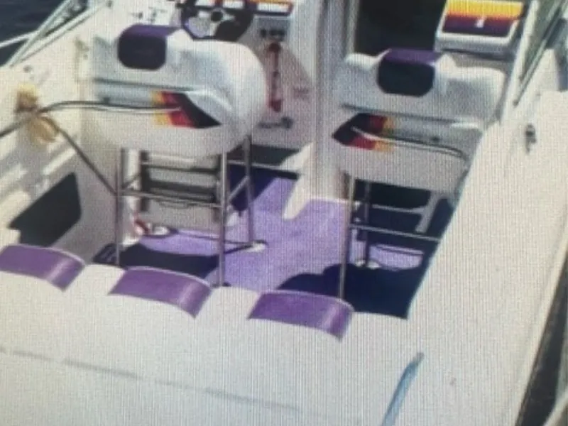 Slide: The Image of Powerquest 380 AVENGER 1999 - 14