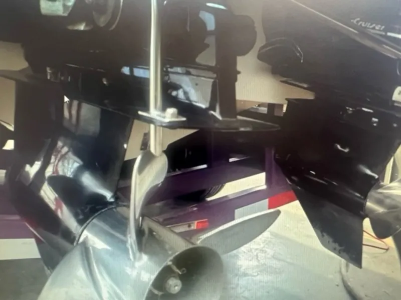 Slide: The Image of Powerquest 380 AVENGER 1999 - 28