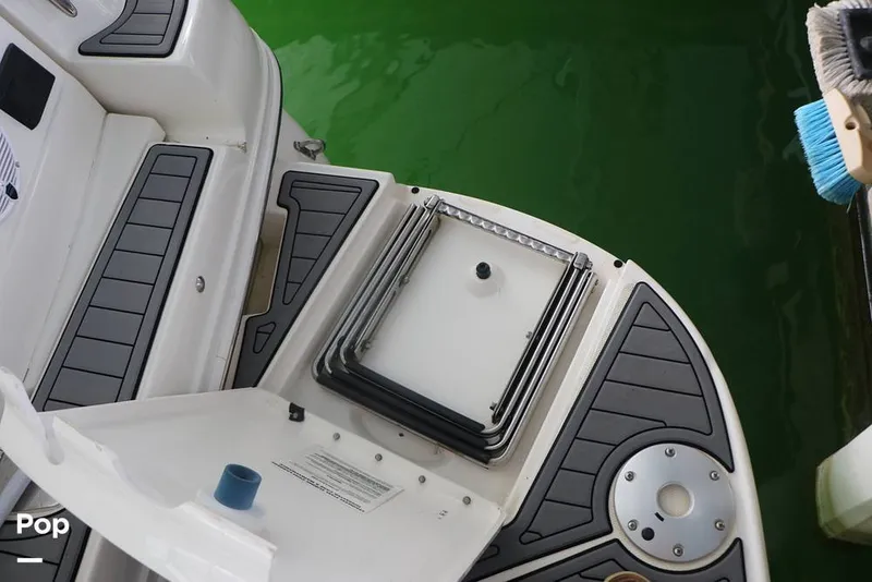 Slide: The Image of Sea Ray 320 Sundancer 2002 - 16674718