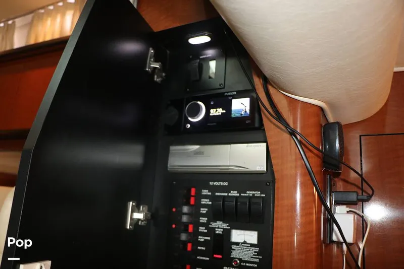 Slide: The Image of Sea Ray 320 Sundancer 2002 - 16674806