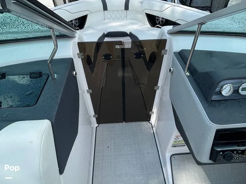 Slide: The Image of Regal 2300 2020 - 16689671