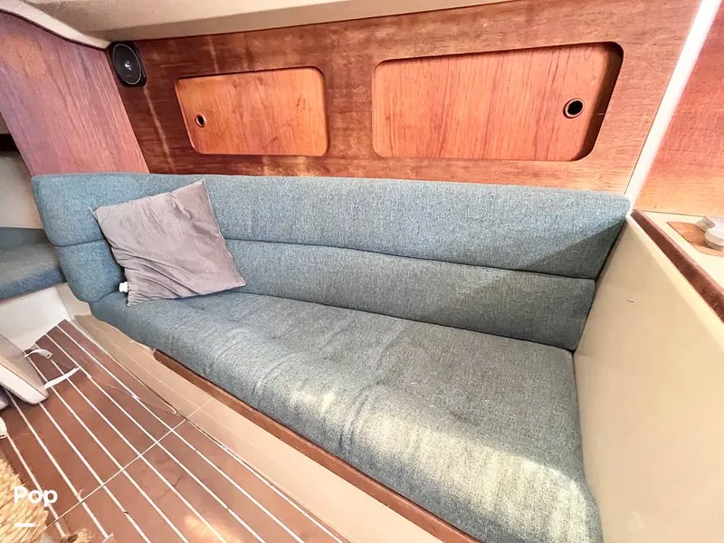 Slide: The Image of Settee - 16667340