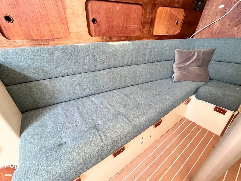 Slide: The Image of Settee - 16667341