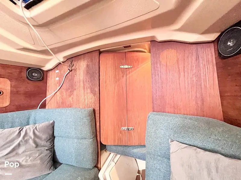 Slide: The Image of V Berth - 16667346