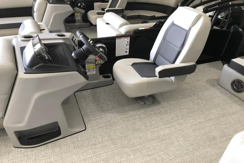 Slide: The Image of Harris 210 Cruiser 2025 - 9