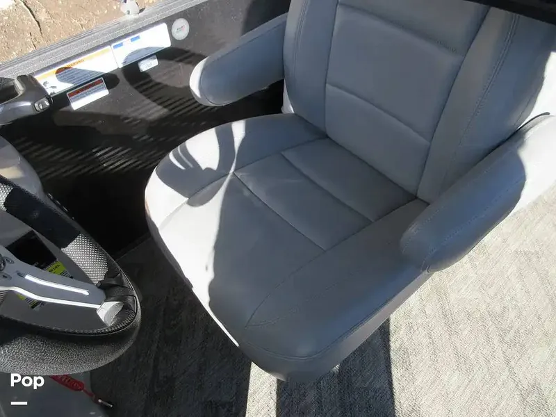 Slide: The Image of Manitou 23 Aurora LE 2020 - 16669919