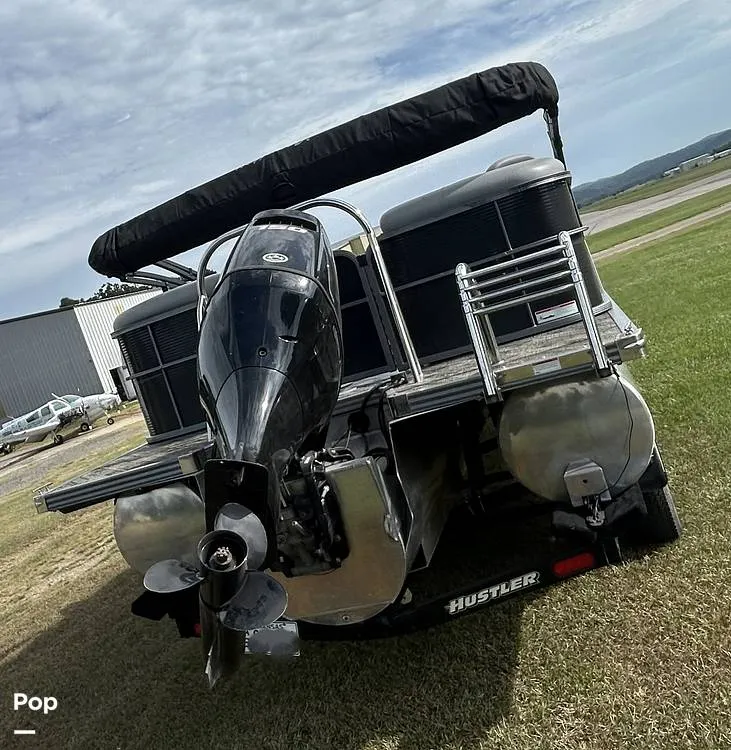 Slide: The Image of Manitou 23 Aurora LE 2020 - 16683711