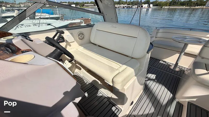 Slide: The Image of Rinker 312 Fiesta Vee 2004 - 16813844