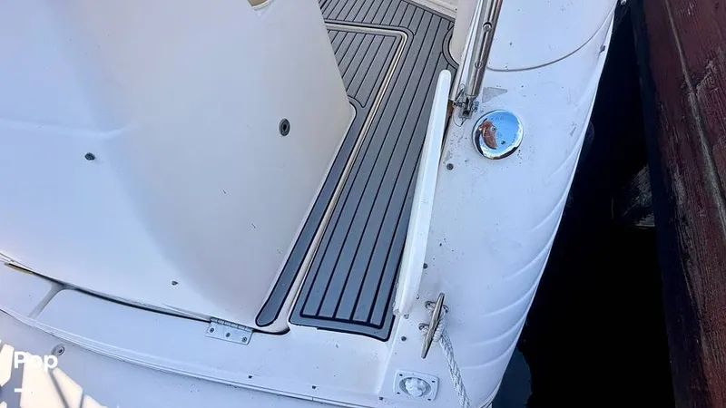 Slide: The Image of Rinker 312 Fiesta Vee 2004 - 16813835