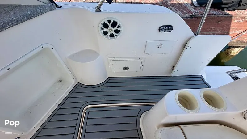Slide: The Image of Rinker 312 Fiesta Vee 2004 - 16813819