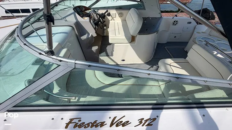 Slide: The Image of Rinker 312 Fiesta Vee 2004 - 16813858