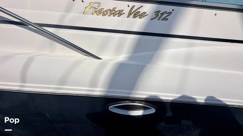 Slide: The Image of Rinker 312 Fiesta Vee 2004 - 16813861