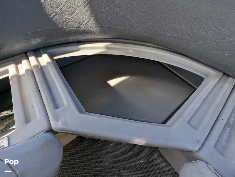 Slide: The Image of Bentley Pontoons 220 Cruise 2020 - 16695928
