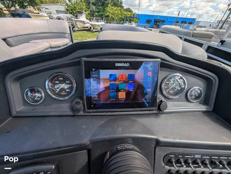 Slide: The Image of Bentley Pontoons 220 Cruise 2020 - 16695942