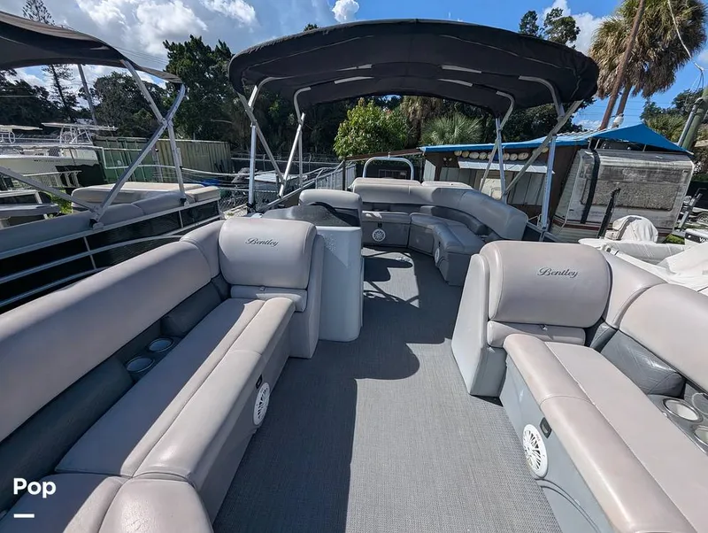Slide: The Image of Bentley Pontoons 220 Cruise 2020 - 16695902