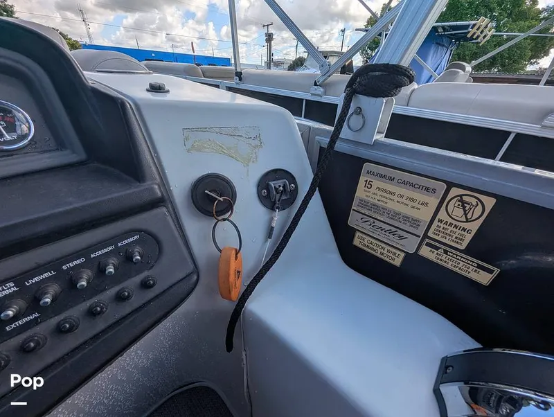 Slide: The Image of Bentley Pontoons 220 Cruise 2020 - 16695895