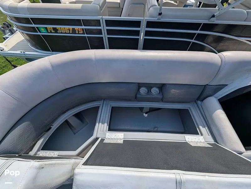 Slide: The Image of Bentley Pontoons 220 Cruise 2020 - 16695913