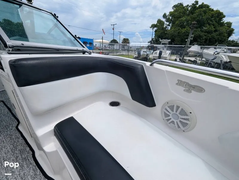 Slide: The Image of Chaparral H2O 21 Deluxe 2017 - 16674372
