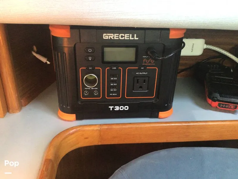 Slide: The Image of Sea Ray 360 Aft Cabin 1987 - 16688093