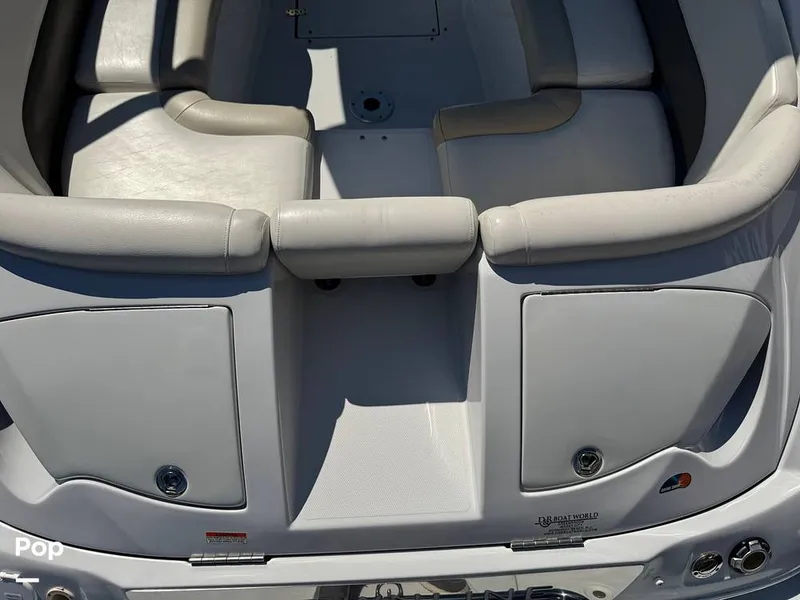 Slide: The Image of Crownline Boats 260 LS 2009 - 16722823