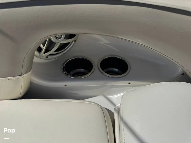 Slide: The Image of Crownline Boats 260 LS 2009 - 16722850