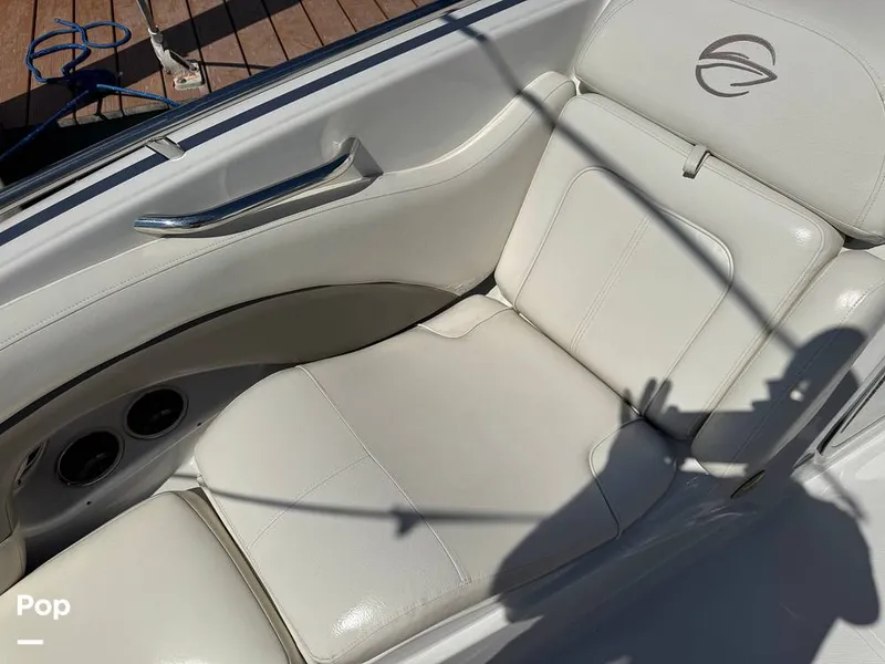 Slide: The Image of Crownline Boats 260 LS 2009 - 16722929